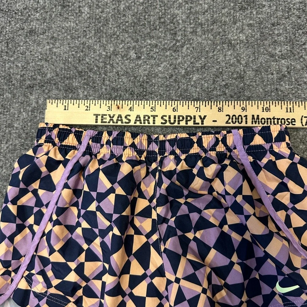 Nike Shorts Womens Size M Purple Geometric Dri-Fit Running Athletic Standard Fit